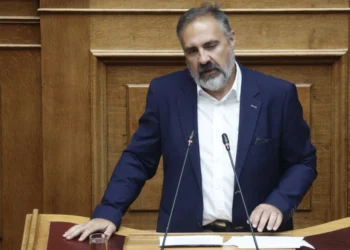 Σπαρτιάτες: Ανεξαρτητοποιήθηκε και ο βουλευτής Γιάννης Δημητροκάλλης