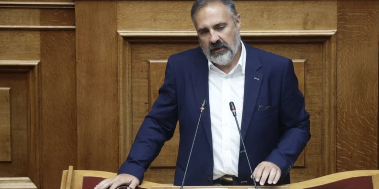 Σπαρτιάτες: Ανεξαρτητοποιήθηκε και ο βουλευτής Γιάννης Δημητροκάλλης