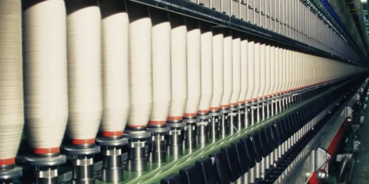Νάουσα: Κατεβάζει ρολά η κλωστοϋφαντουργία Βαρβαρέσος – Απολύονται 120 εργαζόμενοι