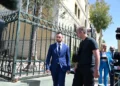 Κωνσταντίνος Φλώρος: Αφέθηκε ελεύθερος υπό τον όρο να μην πλησιάζει τον Γραμμένο στα 50 μέτρα μετά την απολογία του