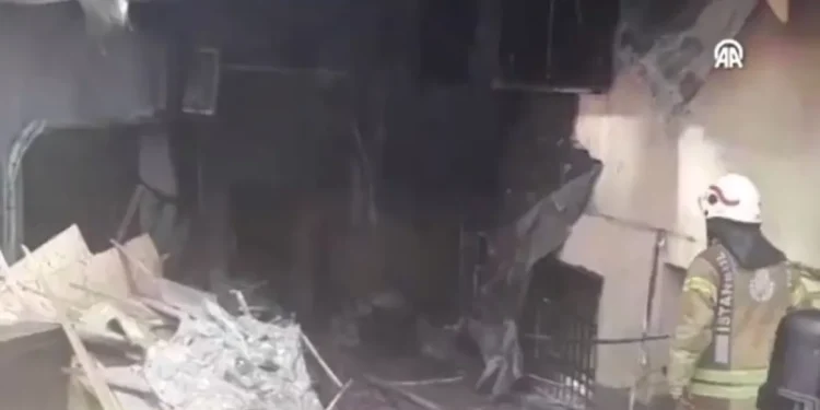 Φωτιά σε κτίριο στην Κωνσταντινούπολη – Τουλάχιστον επτά νεκροί και εννέα τραυματίες