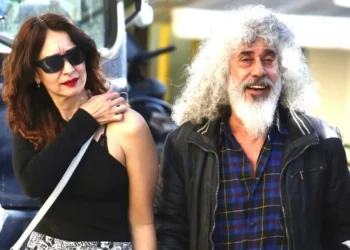 Γιάννης Γιοκαρίνης: Τρόμαξα, φερόταν σαν να ήταν υπό την επήρεια αλκοόλ και στο παρελθόν υπήρξε βίαιος, λέει η σύζυγός του