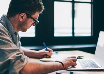 Παράταση στις φορολογικές δηλώσεις πριν ξεκινήσει η υποβολή τους -Τι πρέπει να προσέξουν οι ελεύθεροι επαγγελματίες