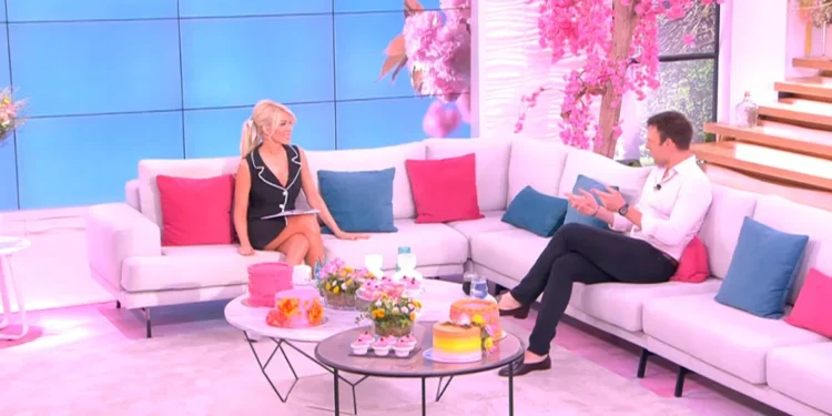 Κασσελάκης για Σπηλιωτόπουλο: Δεν σχολιάζω τα του οίκου μου – Θα πρέπει να με διώξει ο ίδιος ο Μητροπολίτης Κέρκυρας από την Εκκλησία το Πάσχα