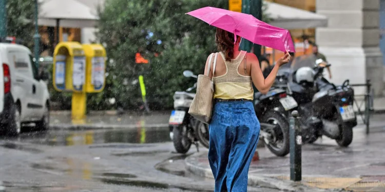 Αρνιακός για Μεγάλη Εβδομάδα: Σε ποιες περιοχές περιμένουμε βροχές και καταιγίδες
