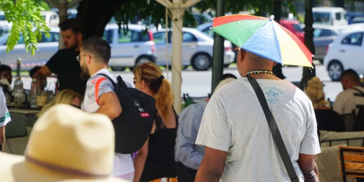 Καιρός – Τσατραφύλλιας: Καλοκαίρι με 31 βαθμούς Κελσίου το Σαββατοκύριακο και έρχεται περισσότερη ζέστη από Δευτέρα