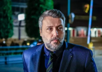 Ο Αλέξης Κούγιας αναλαμβάνει την υπόθεση θανάτου του πατέρα του Γιάννη Καλλιάνου