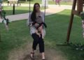 Γλυκά Νερά: Άλλαξε επίθετο η κόρη του Μπάμπη Αναγνωστόπουλου μετά τη δολοφονία της Καρολάιν