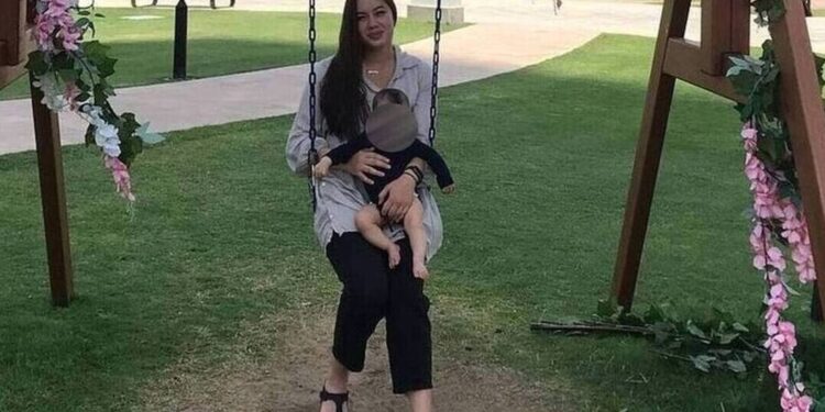 Γλυκά Νερά: Άλλαξε επίθετο η κόρη του Μπάμπη Αναγνωστόπουλου μετά τη δολοφονία της Καρολάιν