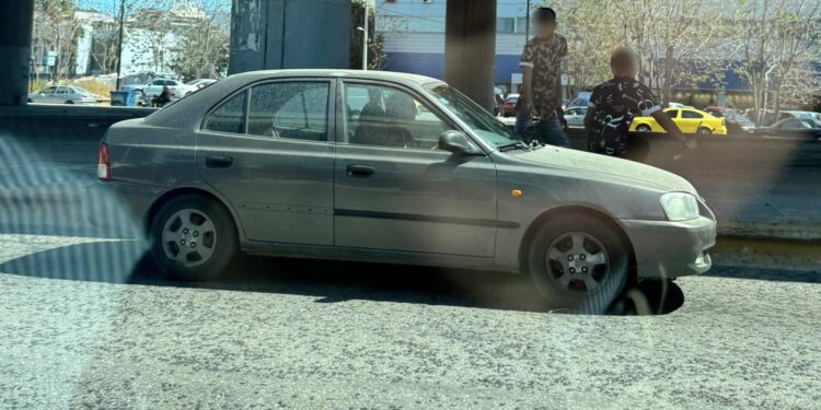 Ελλάδα: Έτσι σε κλέβουν στο φανάρι χωρίς να το καταλάβεις -Το νέο κόλπο