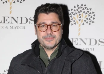 Λάμπρος Κωνσταντάρας: Αν η μόνη μου επιλογή ήταν να δουλέψω με την Κατερίνα Καινούργιου, θα άλλαζα δουλειά