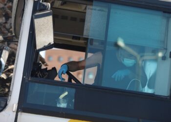 Λεωφορείο του ΟΑΣΑ έπεσε σε κολώνα στα Λιόσια – Πέντε τραυματίες