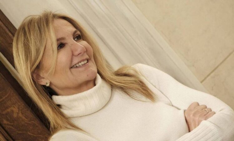 Η Μαρέβα Γκραμπόφσκι προσφεύγει στη Δικαιοσύνη κατά της Έλενας Ακρίτα – Κατηγορίες για συκοφαντία