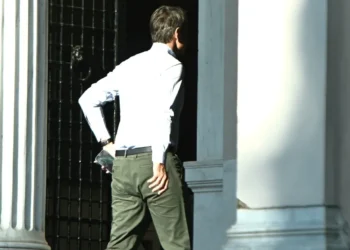 Συνεδρίασε το ΚΥΣΕΑ υπό τον Μητσοτάκη: Αυτοσυγκράτηση από όλους για να αποφευχθεί ευρύτερη περιφερειακή σύγκρουση