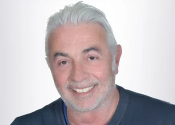 Νίκαια: «Μου έριξε κουτουλιά και μου έσπασε τη μύτη» – Ο αντιδήμαρχος περιγράφει την επίθεση από τον δημοτικό σύμβουλο