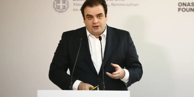 Κυριάκος Πιερρακάκης: Αν ο γονιός δεν υπογράψει τον νέο σχολικό κανονισμό, το παιδί δεν θα εγγράφεται στο σχολείο