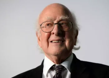 Πέθανε ο φυσικός Πίτερ Χιγκς που ανακάλυψε το «Σωματίδιο Χιγκς»