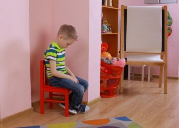 Αλεξανδρούπολη: Έκλεινε τα παιδιά σε αποθήκη του παιδικού σταθμού για τιμωρία