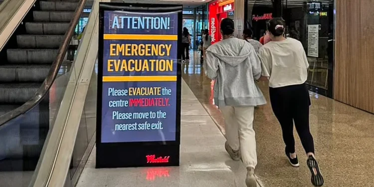 Επίθεση με μαχαίρι σε εμπορικό κέντρο στο Σίδνεϊ – Πληροφορίες για τραυματίες και τουλάχιστον έναν νεκρό