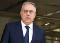 Θεοδωρικάκος κατά Κασσελάκη: Ο θαλασσοδαρμένος αρχηγός του ΣΥΡΙΖΑ από τα μαλλιά του πιάνεται