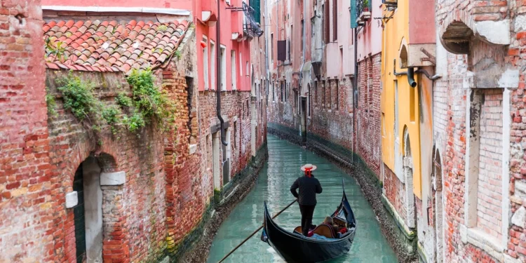 Βενετία: Από τις 25 Απριλίου η πιλοτική εφαρμογή του «εισιτηρίου εισόδου» για τους επισκέπτες