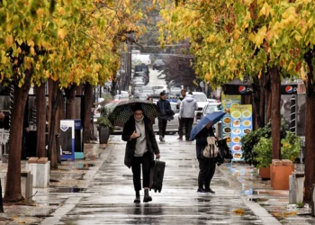 Καιρός: Βροχές, καταιγίδες και κεραυνοί την Παρασκευή – Έκτακτο Δελτίο Επιδείνωσης Καιρού