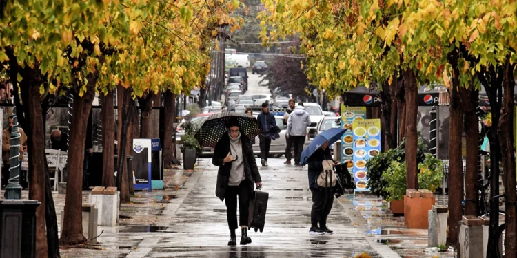 Καιρός: Βροχές, καταιγίδες και κεραυνοί την Παρασκευή – Έκτακτο Δελτίο Επιδείνωσης Καιρού