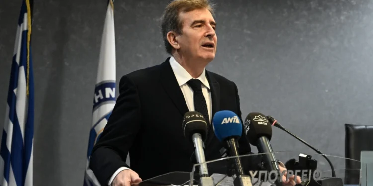 Τηλεδιάσκεψη Χρυσοχοΐδη με 2.500 αστυνομικούς: Τέσσερις αλλαγές στα περιστατικά ενδοοικογενειακής βίας