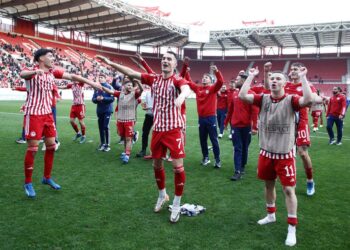 Έτοιμοι για το ματς της ζωής τους οι Νέοι του Ολυμπιακού