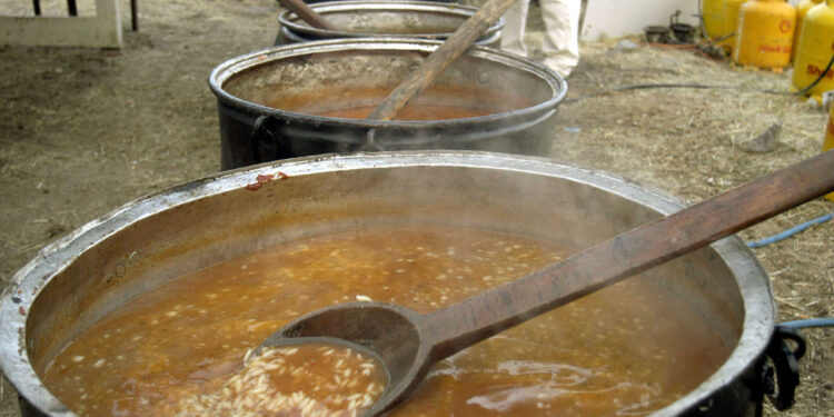 Ηλεία: «Ένα μικρό κομμάτι προβατίνας φάγαμε και κιτρινίσαμε από τους εμετούς» λένε 15χρονος και η μητέρα του