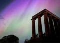 Γεωμαγνητική καταιγίδα χτυπάει τη Γη: Απίθανες εικόνες από το Βόρειο Σέλας σε ΗΠΑ και Ευρώπη