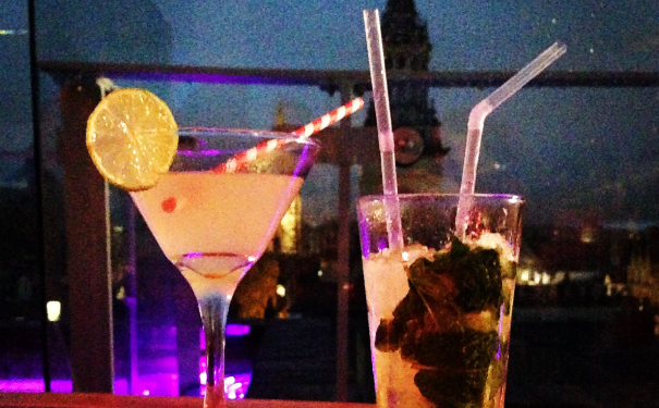 Όλα όσα θα χρειαστείς για ένα αξέχαστο cocktail party στην ταράτσα του σπιτιού σου!