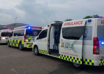 Τραγωδία στην πτήση Λονδίνο – Σιγκαπούρη – Ένας νεκρός και 30 τραυματίες από αναταράξεις