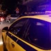 Άνδρας ντυμένος αρχαίος Έλληνας κυκλοφορεί με ρόπαλο τα βράδια στον Βόλο και κυνηγάει οδηγούς