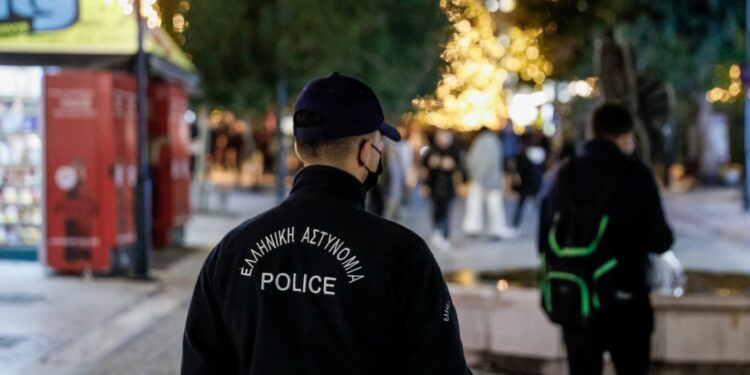 Φόβος και τρόμος ο Αφγανός: Νέες καταγγελίες για επιθέσεις σε γυναίκες στο κέντρο της Αθήνας