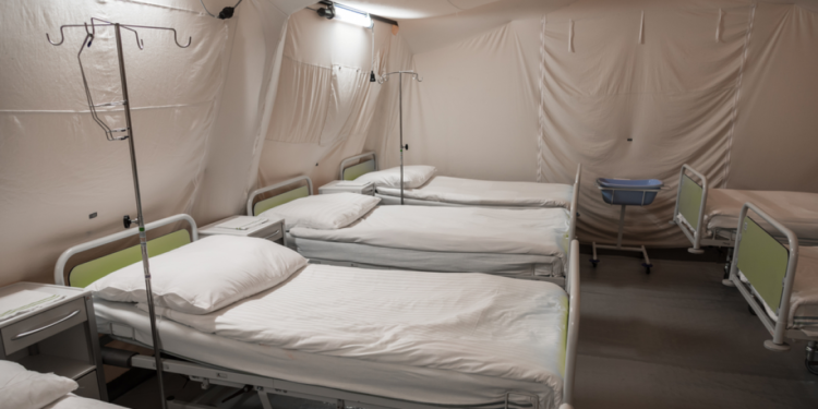 Σοκαριστικές καταγγελίες για ισραηλινό νοσοκομείο: Παλαιστίνιοι δεμένοι με χειροπέδες και με πάνες στα κρεβάτια τους