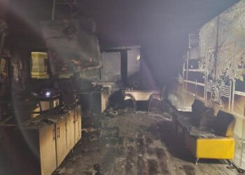 Ταυτοποιήθηκε ο δράστης για τη φωτιά στο «Κλεάνθης Βικελίδης»: Καταγράφηκε από τις κάμερες να ανάβει πυρσό στο γραφείο του Θεόδωρου Καρυπίδη