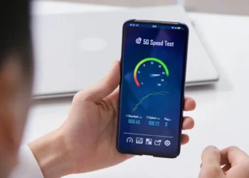 Έρχεται voucher για φθηνό και γρήγορο ίντερνετ – Πότε βγαίνει, ποιους θα αφορά