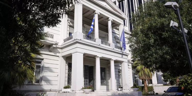 ΥΠΕΞ: Η Βόρεια Μακεδονία παραβιάζει κατάφωρα τη Συμφωνία των Πρεσπών