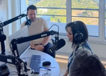 Στέφανος Κασσελάκης: Άγρια κόντρα με δημοσιογράφο σε ραδιοφωνική εκπομπή στη Ρόδο – Έφυγε εξοργισμένος από το στούντιο