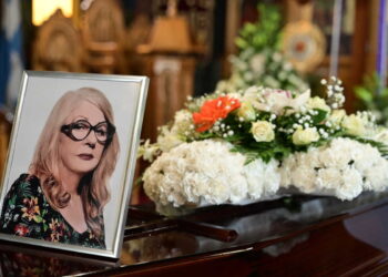 Κηδεία Άννας Παναγιωτοπούλου: Τελευταίο αντίο στην σπουδαία ηθοποιό