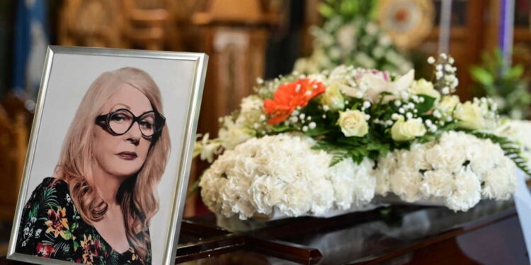 Κηδεία Άννας Παναγιωτοπούλου: Τελευταίο αντίο στην σπουδαία ηθοποιό