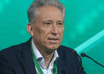 Χρυσόγονος: Ο Κασσελάκης είναι ο Μαυρογυαλούρος του 2024, υπόσχεται τα πάντα στους πάντες