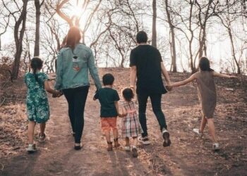 Οι τρίτεκνοι γίνονται… πολύτεκνοι: Άμεσα οι ανακοινώσεις – Τα προνόμια που αποκτούν