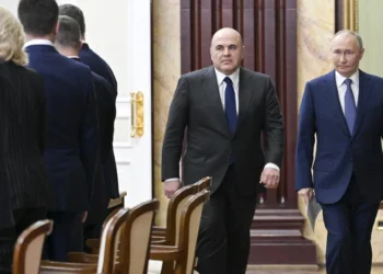 Ρωσία: Ο Πούτιν προτείνει τον εκ νέου διορισμό του Μισούστιν στη θέση του πρωθυπουργού