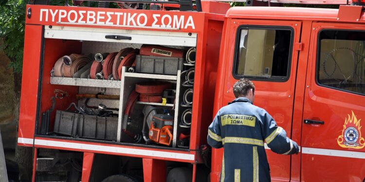ΕΚΤΑΚΤΟ: Σοβαρό τροχαίο στην εσωτερική Περιφερειακή Οδό της Θεσσαλονίκης – Πληροφορίες για εγκλωβισμένους