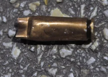 Ηράκλειο: Φόβοι για ενδοοικογενειακή βεντέτα στο Καστέλι πίσω από τους πυροβολισμούς με καλάσνικοφ σε βάρος 23χρονου