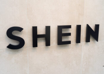 Shein: Καρκίνο και ορμονικές διαταραχές προκαλούν τα χημικά που βρέθηκαν στα ρούχα