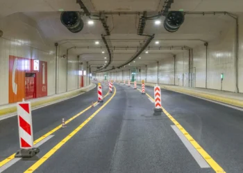 Δόθηκε στην κυκλοφορία η αναβαθμισμένη σήραγγα στην Κατερίνη με κατεύθυνση προς Θεσσαλονίκη