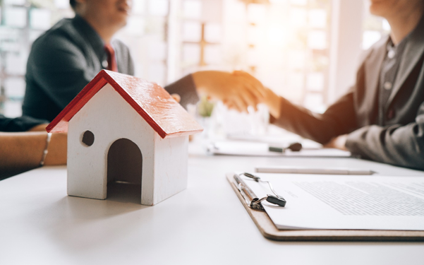 Πώς μπορεί να βελτιωθεί η συνολική διαχείριση ακινήτων σε μια μεσιτική εταιρεία